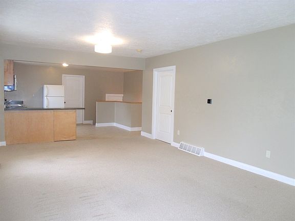 4th image of 2919 Garden Blvd