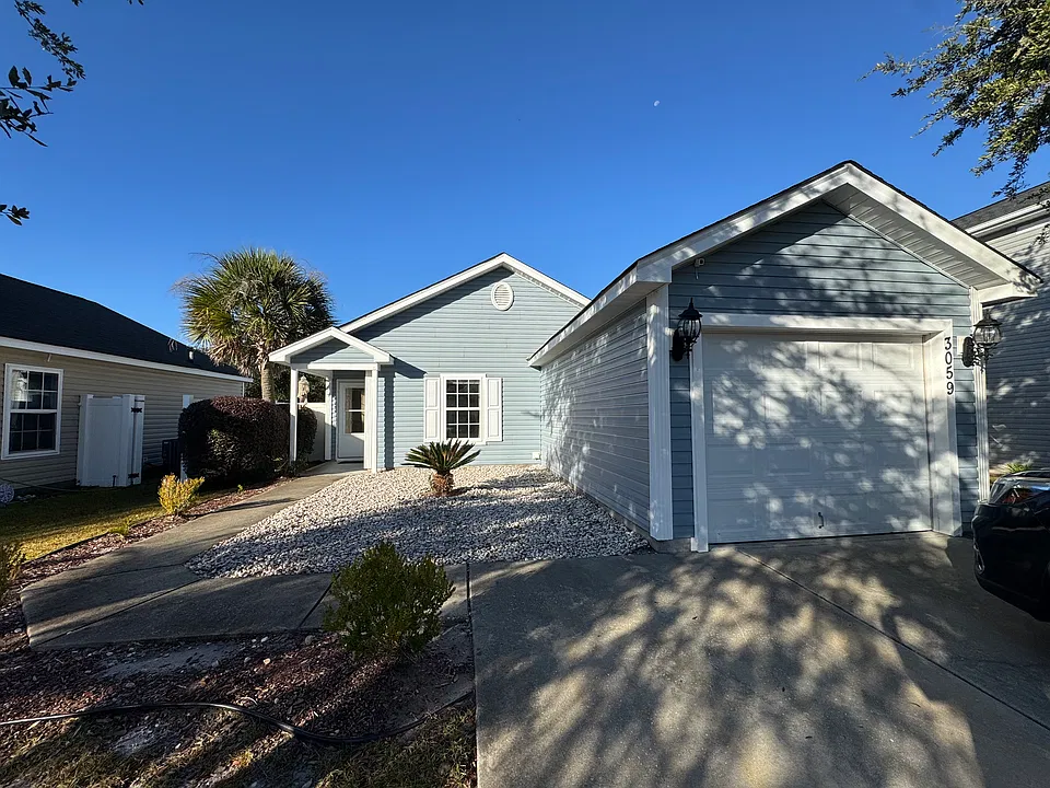 3059 Hollybrooke Dr