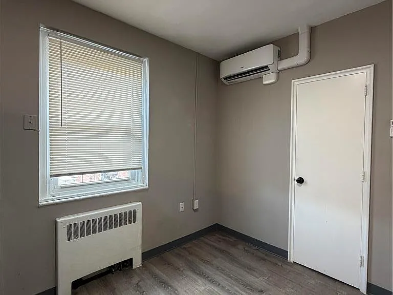 123 N 2nd St #204 — Photo 8