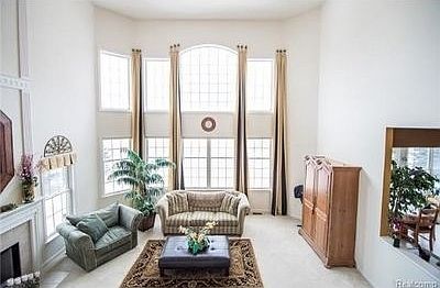 4th image of 3069 Exeter Dr