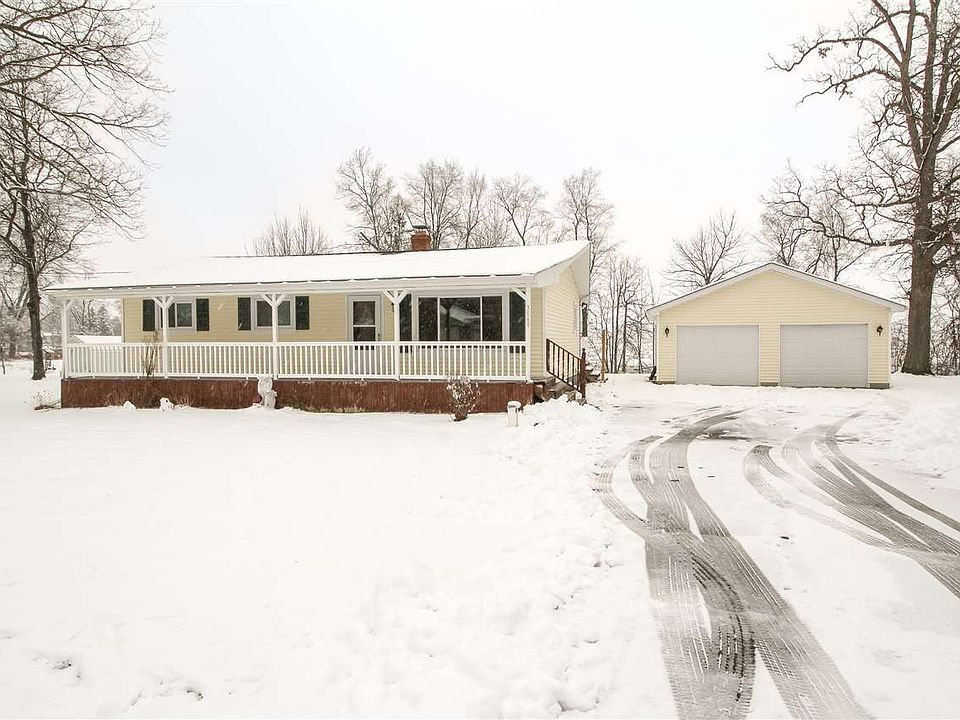 1st image of 3049 Oakwood Dr