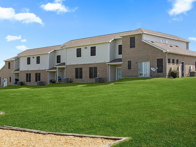 Prairie Estates — Photo 21