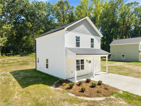 2607 Urban St, Winston Salem, NC 27107