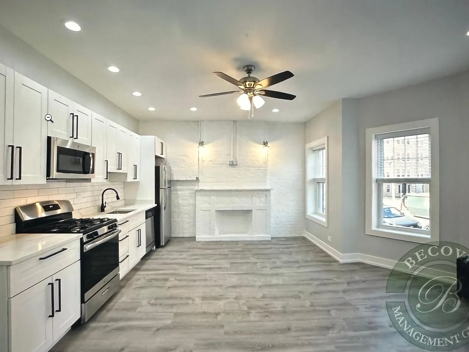 2 bed, 850 sqft, $2,600 — Photo 1