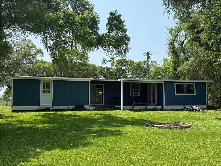 2434 Shady Creek Ln — Photo 15