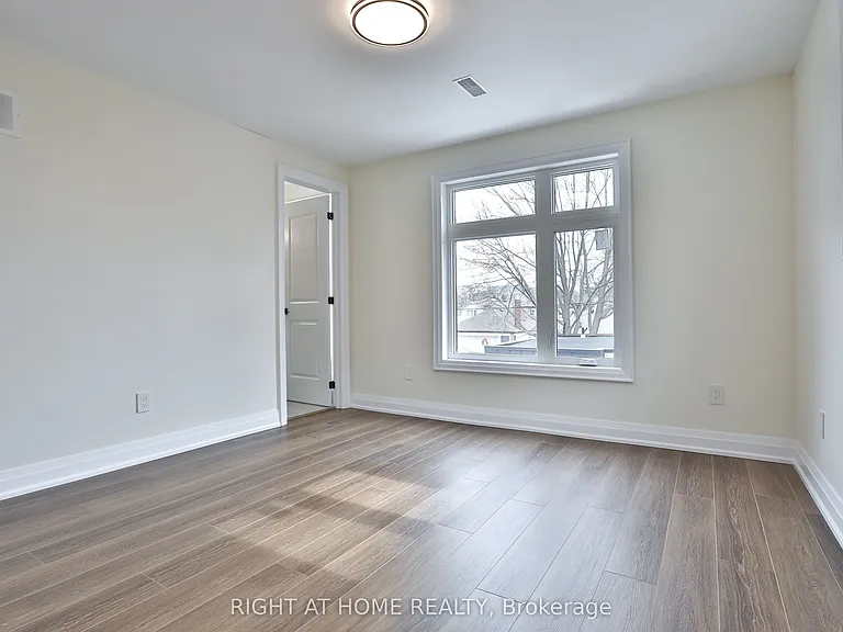 39 15th St #3 — Photo 6