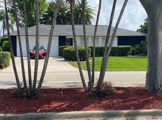 1912 Palaco Grande Pkwy, Cape Coral, FL 33904