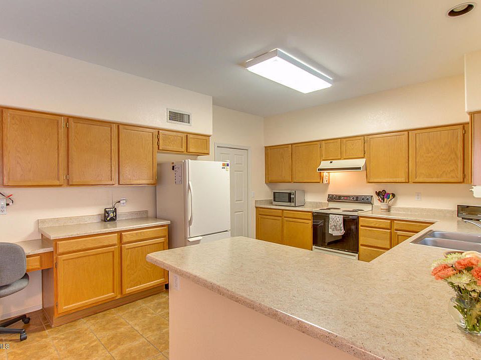 1st image of 404 W Palomino Dr