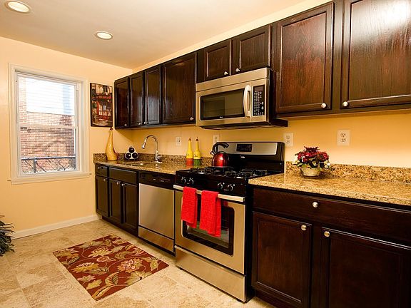 4th image of 6833 Standish Dr