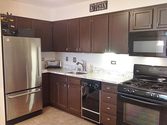 4th image of 391 Wilmington Dr #101A
