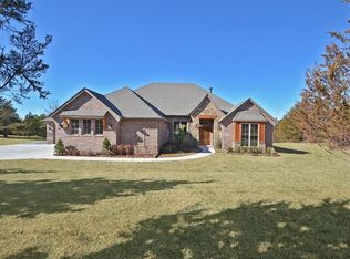 7007 Summit Oak Dr, Edmond, OK 73034