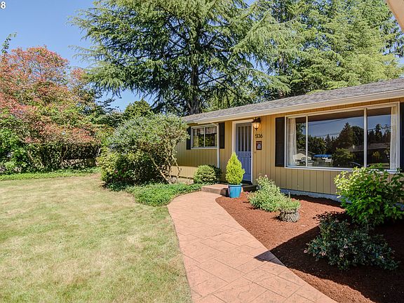 3rd image of 5136 SE La Mesa Way