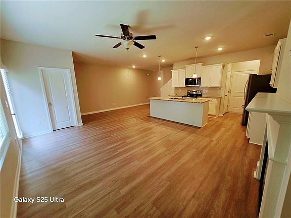 5th image of 773 Cygnet Ln