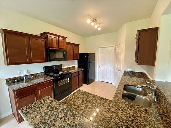 2nd image of 30803 W Lost Creek Blvd