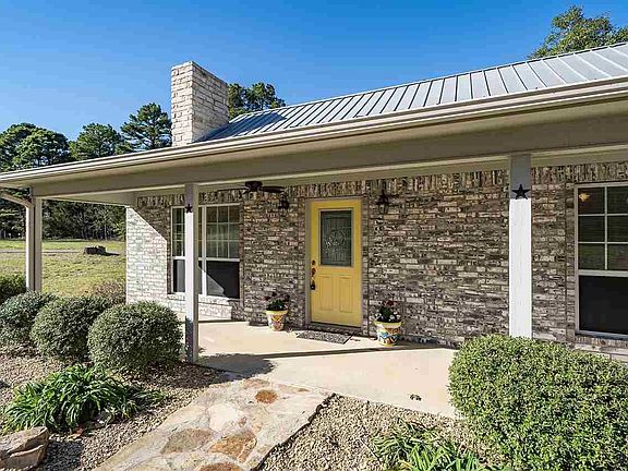 3rd image of 504 County Road 3803
