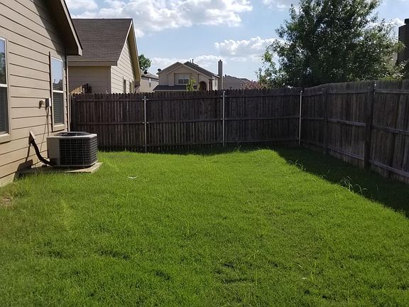 3rd image of 12021 Walden Wood Dr