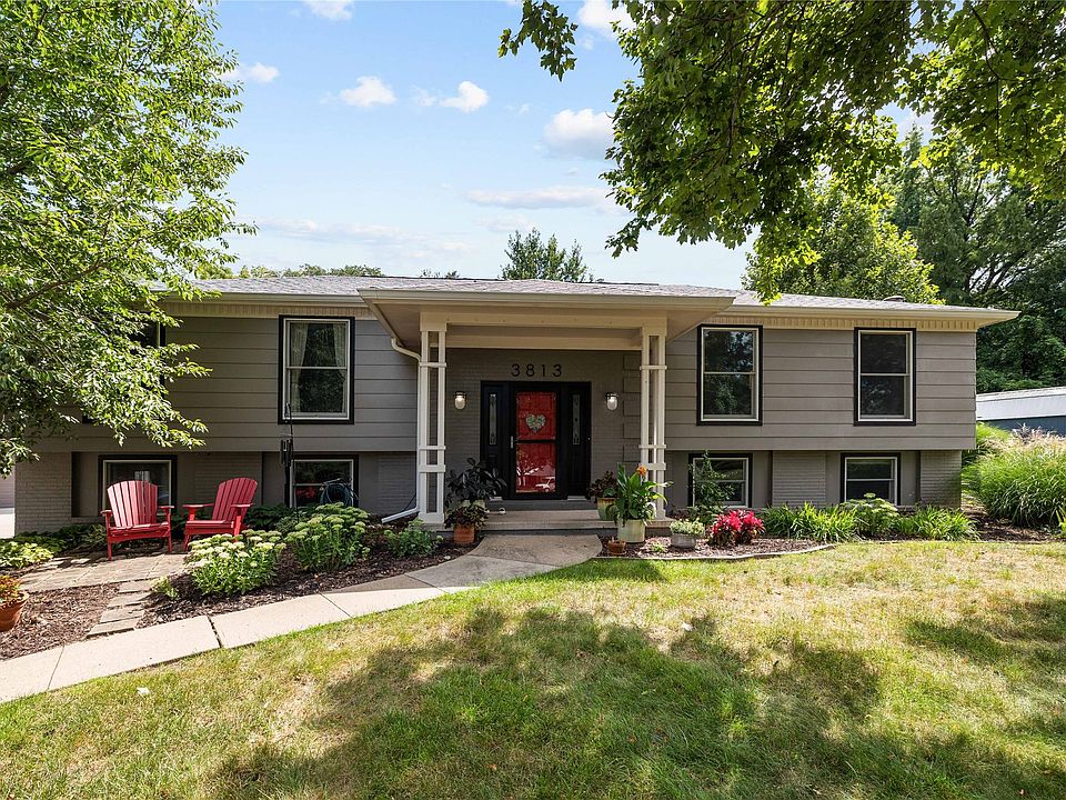 1st image of 3813 SW 28th Pl