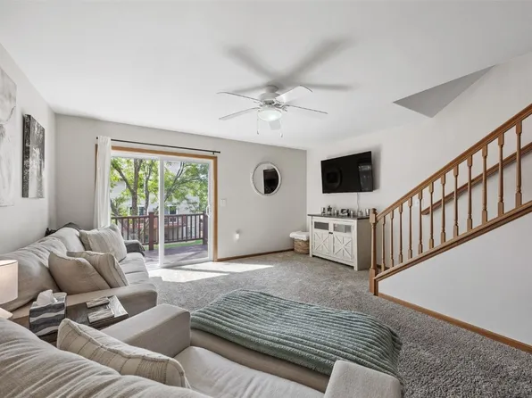 2950 Samuel Ct SW Unit B, Cedar Rapids, IA 52404