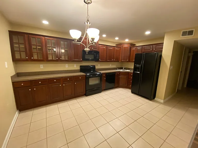 729 N Hite Ave #2 — Photo 4