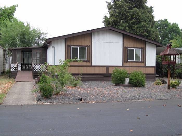 1400 Candlelight Dr #101