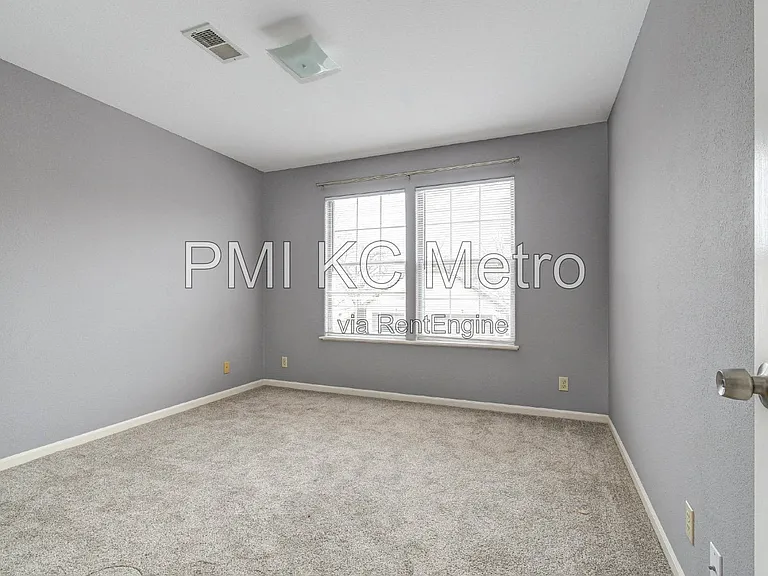 15811 E 20th St S — Photo 22