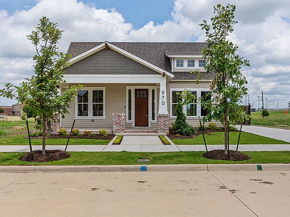 2nd image of 970 Alex Ln