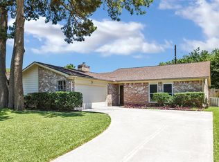 6811 Huntbrook Dr, Spring, TX 77379