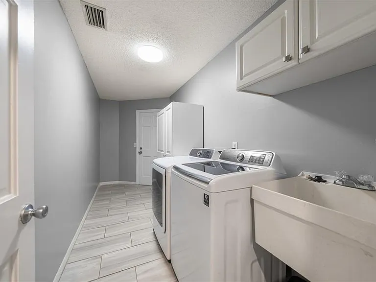 13903 Oberlin Manor Way — Photo 27