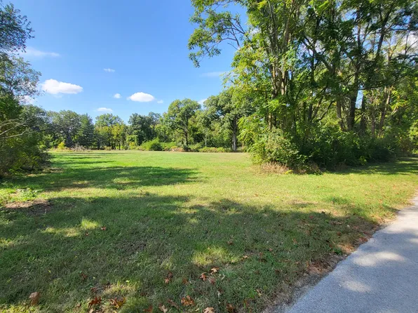 11901 N 322 E, Demotte, IN 46310