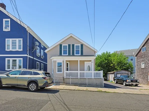 17 Langley St, Fall River, MA 02720