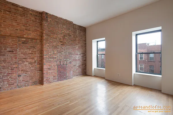 Rented by aptsandlofts.com | media 28