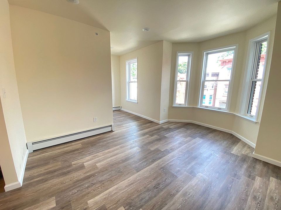 1st image of 9 S Miller St Floor 2