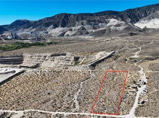 716 Meehleis Rd, Lucerne Valley, CA 92356