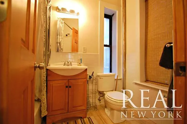 Rented by REAL New York | media 20
