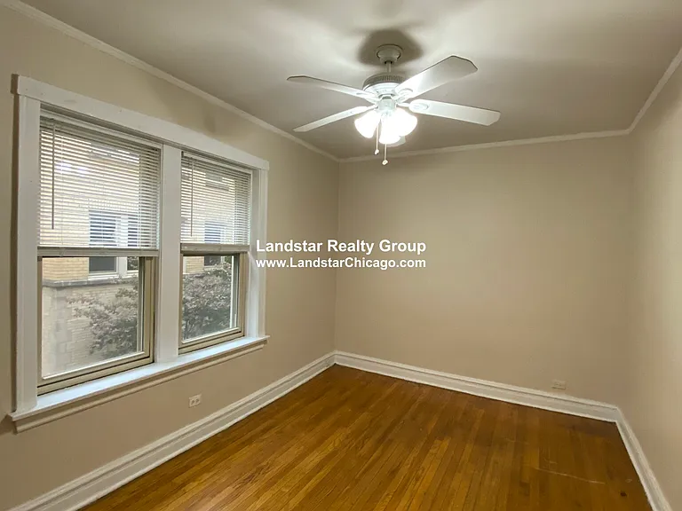 2815 W Berteau Ave #2 — Photo 6