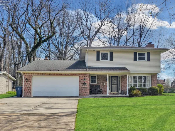 1111 Lee Ave, Pt Clinton, OH 43452