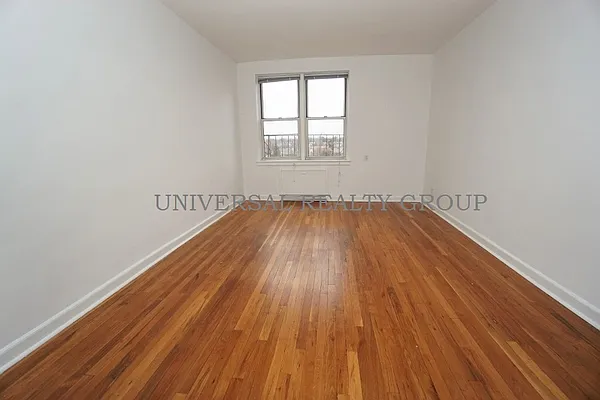 Sold by Universal Realty Group | media 13