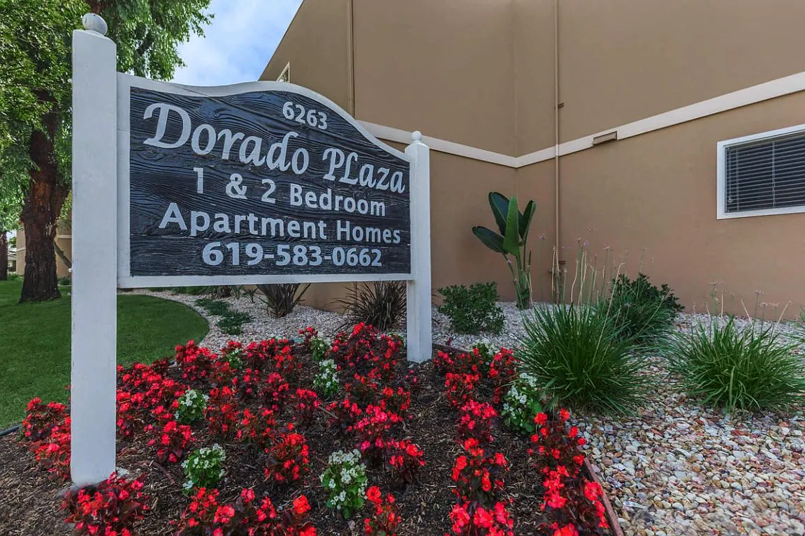 Dorado Plaza Apartments — Photo 1