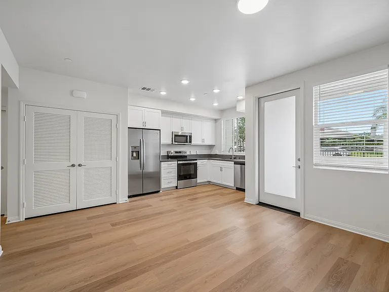 Gallery Park Apartments — Photo 63