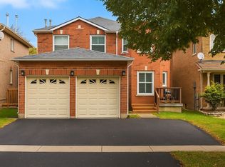 1941 Lydia Cres, Pickering, ON L1V 6L9