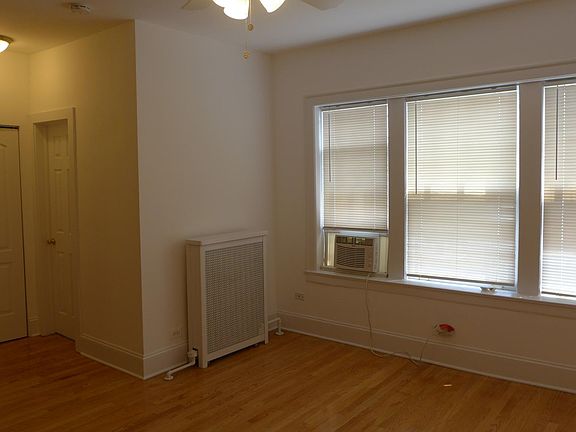 3rd image of 3955 N Lamon Ave #92a4838c3