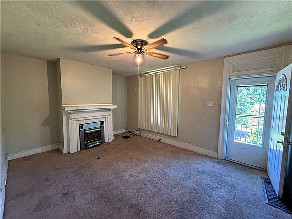 3rd image of 236 Johnston Ave
