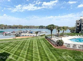 2121 Regatta Ln, Denver, NC 28037