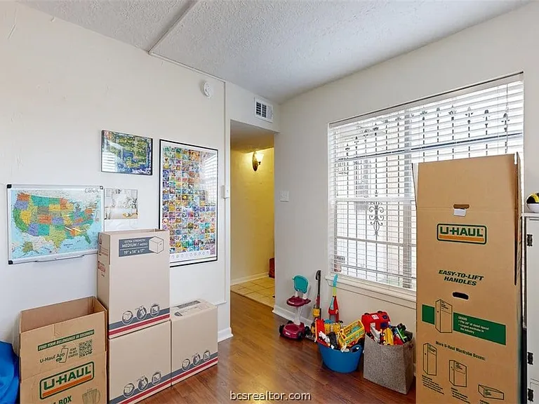 3808 Plainsman Ln — Photo 23