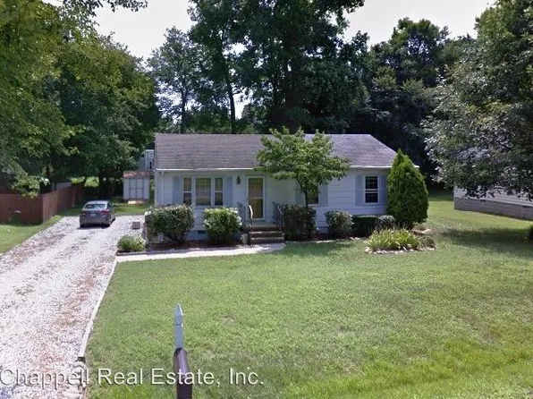 1613 Cobbs Ave, Chester, VA 23836
