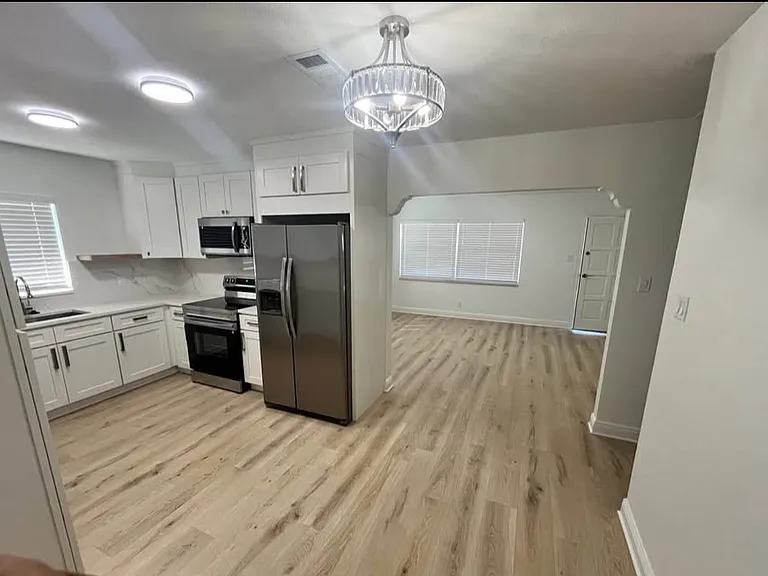 2924 W Braddock St — Photo 2