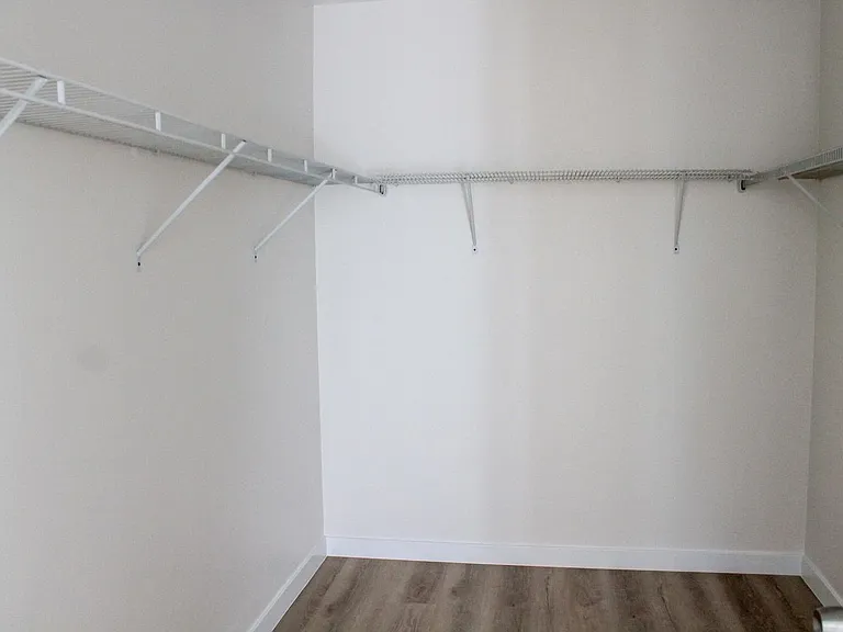 1729 Ronzard Ave — Photo 8