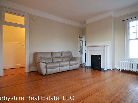 3rd image of 2110 Rivermont Ave APT 4