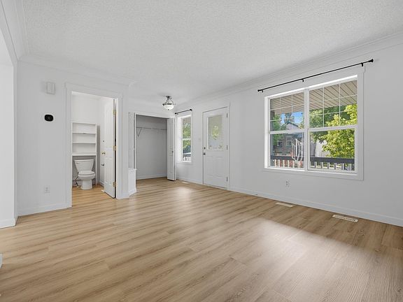 4th image of 2076 Tanner Wynd NW