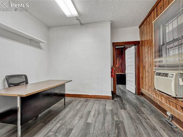 denver-colorado-444454095 picture